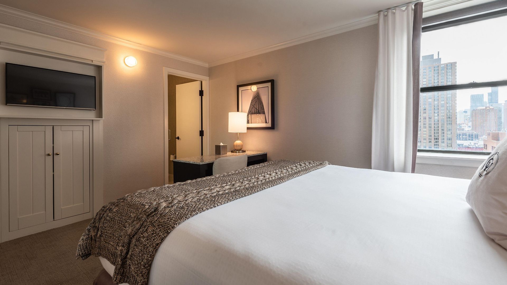 Claridge House Chicago, Tapestry Collection By Hilton 4*