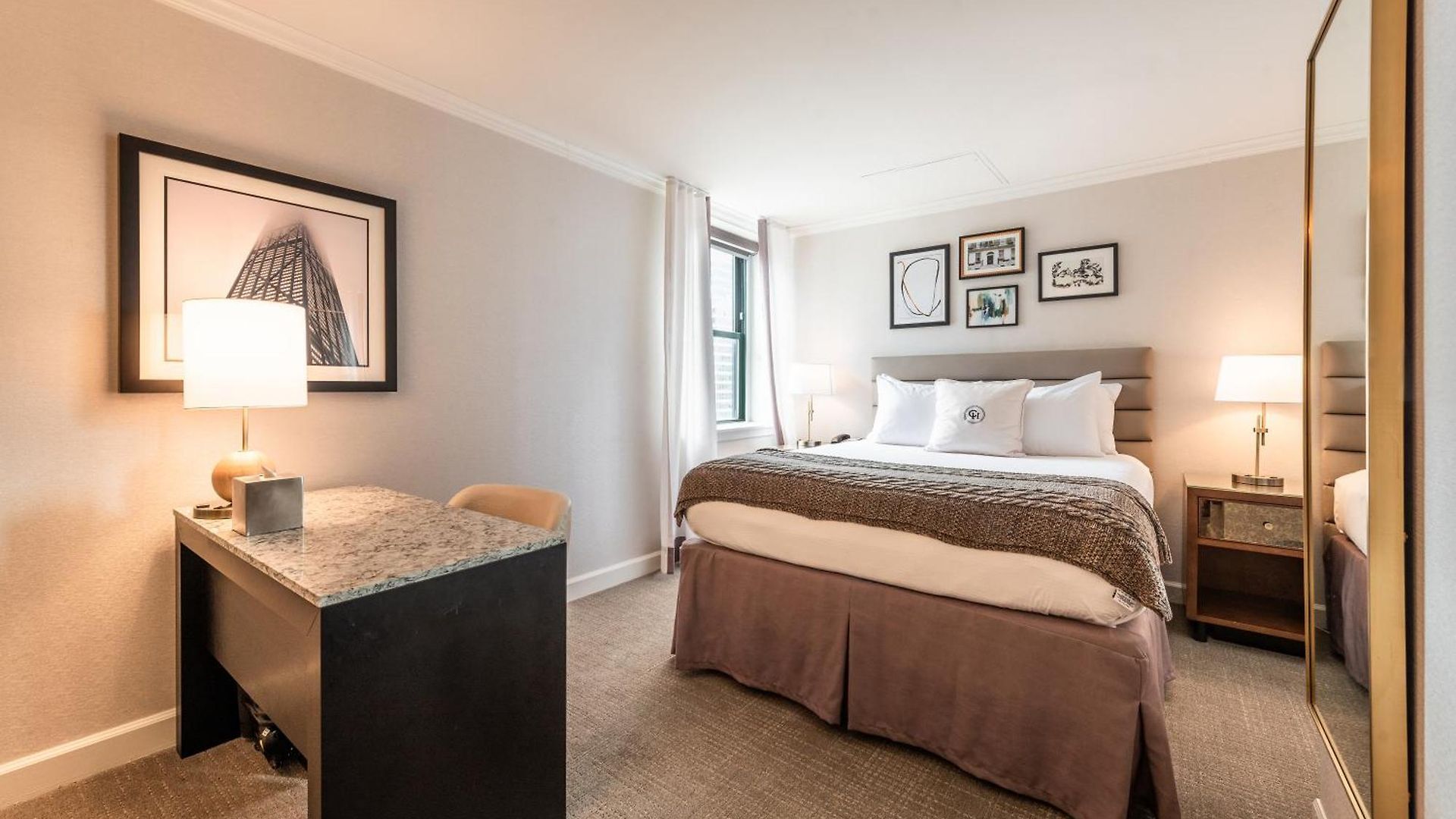 Claridge House Chicago, Tapestry Collection By Hilton Hotel 4*