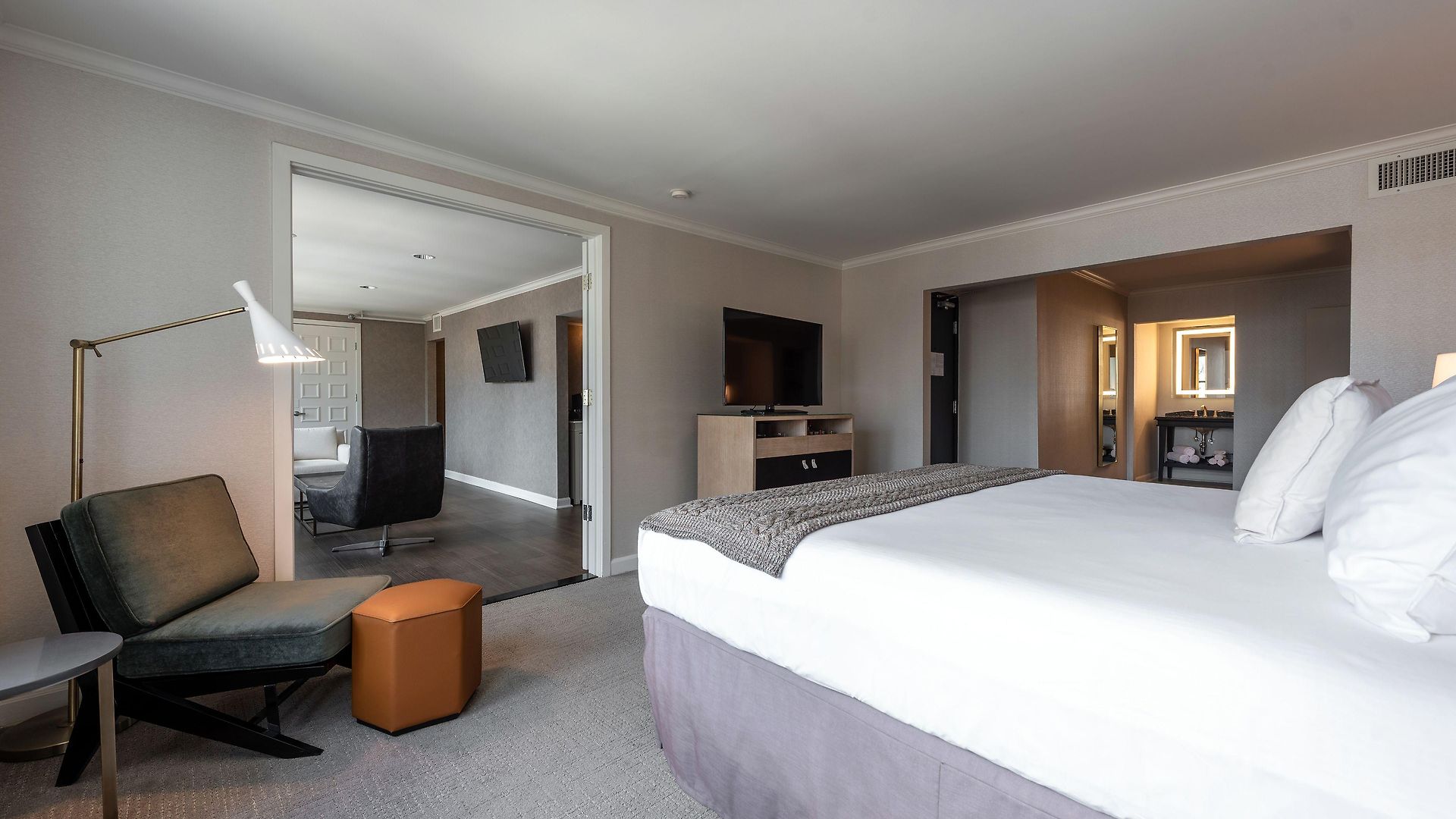 Claridge House Chicago, Tapestry Collection By Hilton 4* Chicago