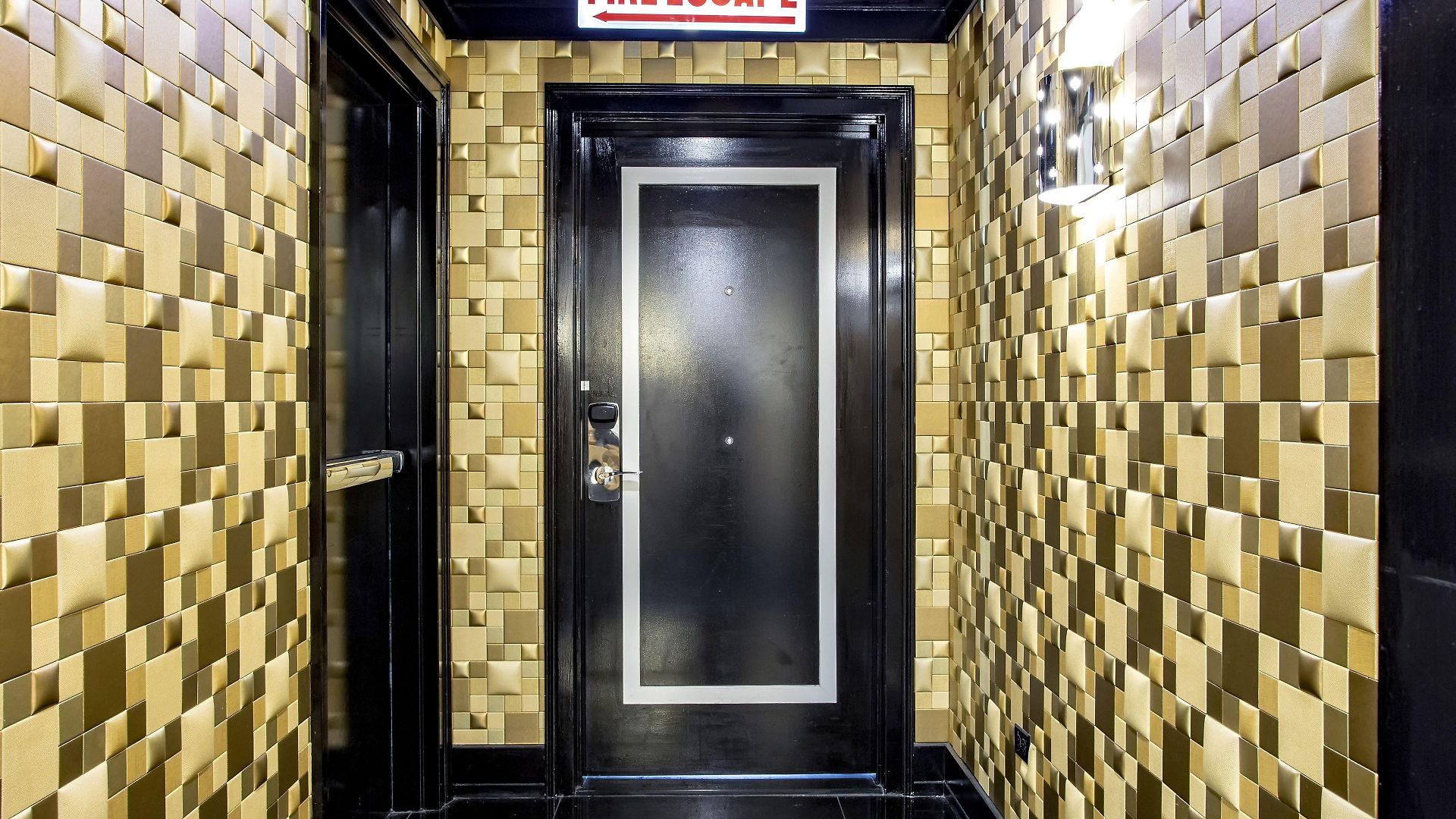The Midland Hotel, Chicago, A Tribute Portfolio 4*