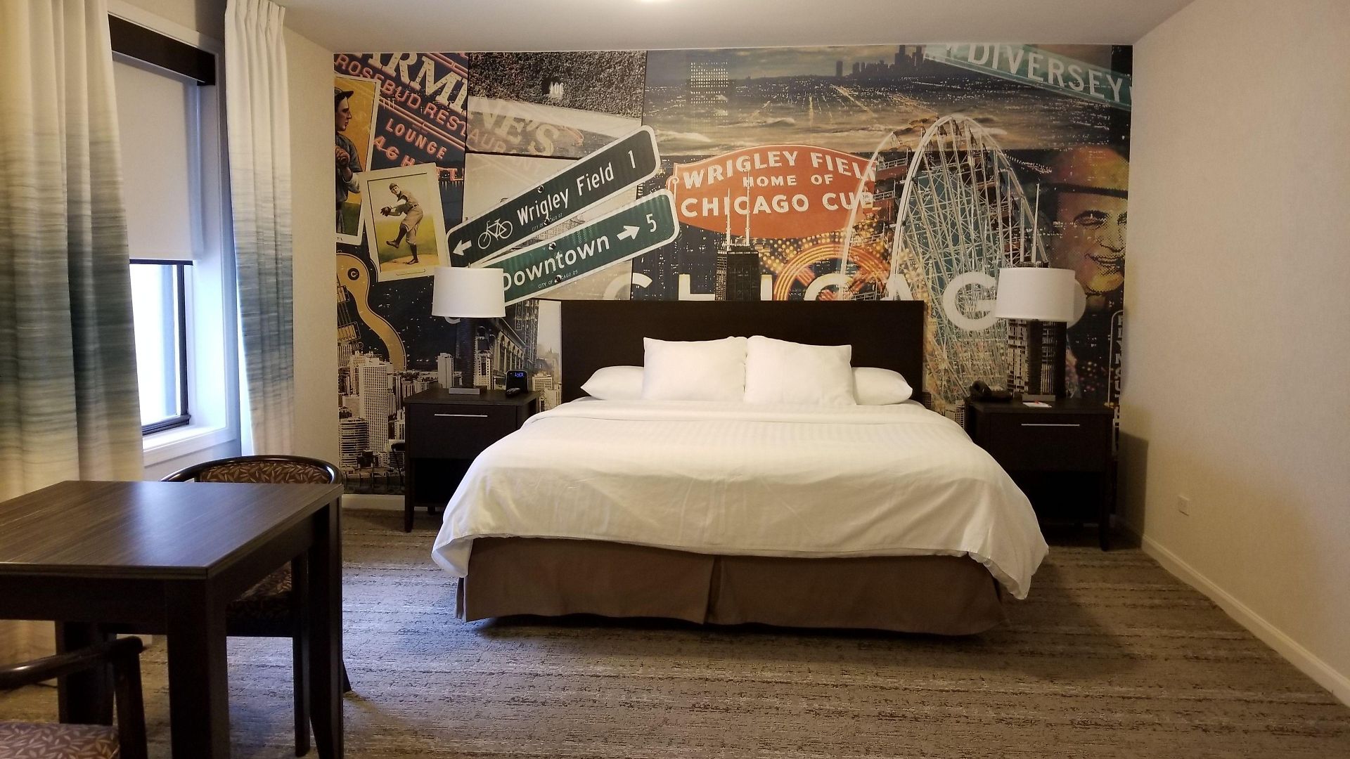 Versey Lincoln Park Hotel