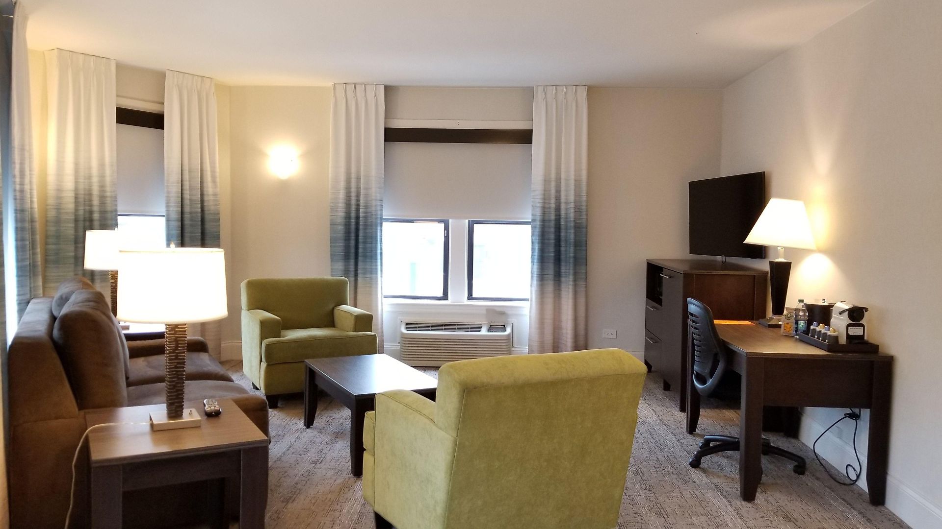 Versey Lincoln Park Hotel Chicago