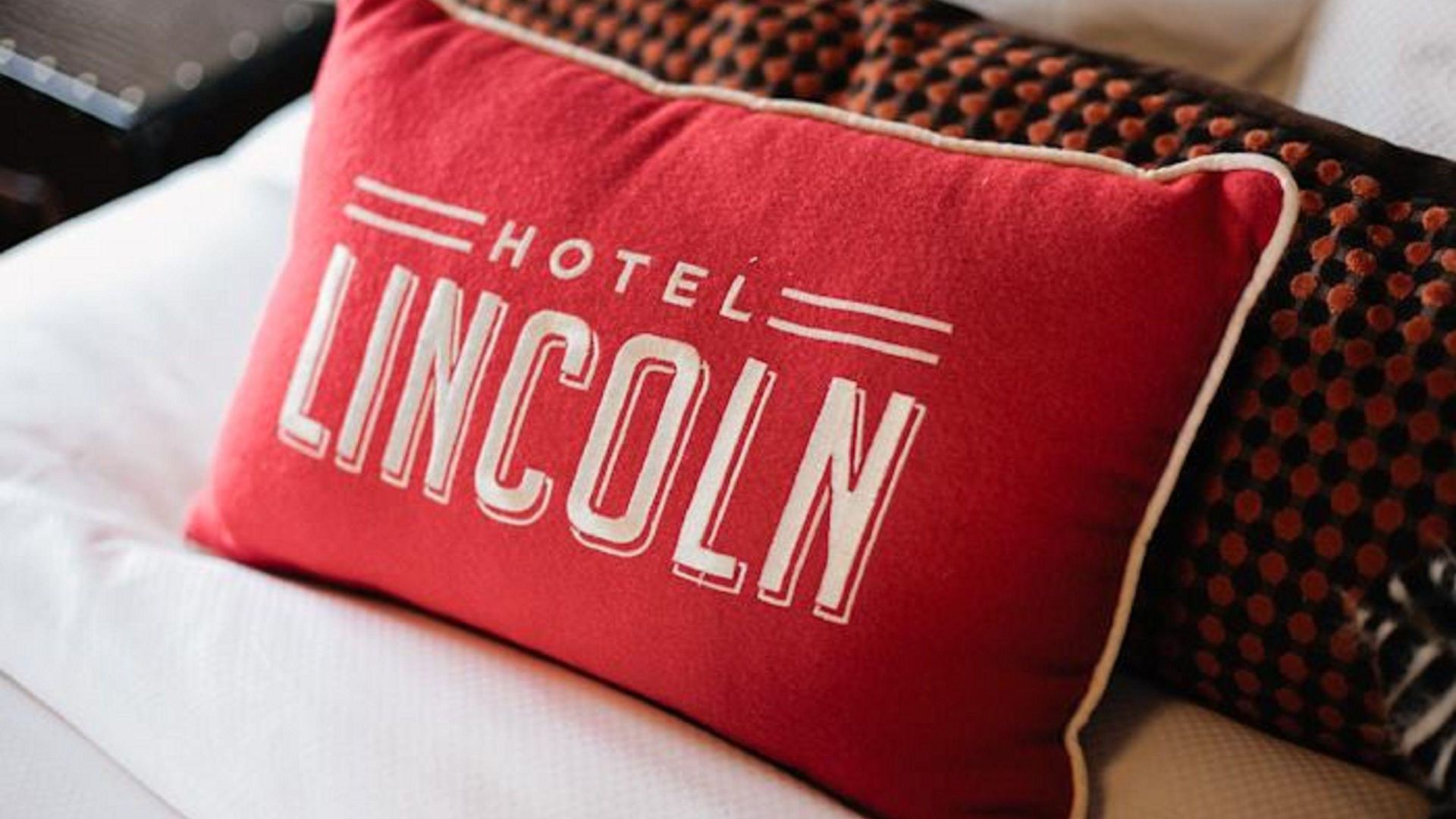 Lincoln Hotel 4*