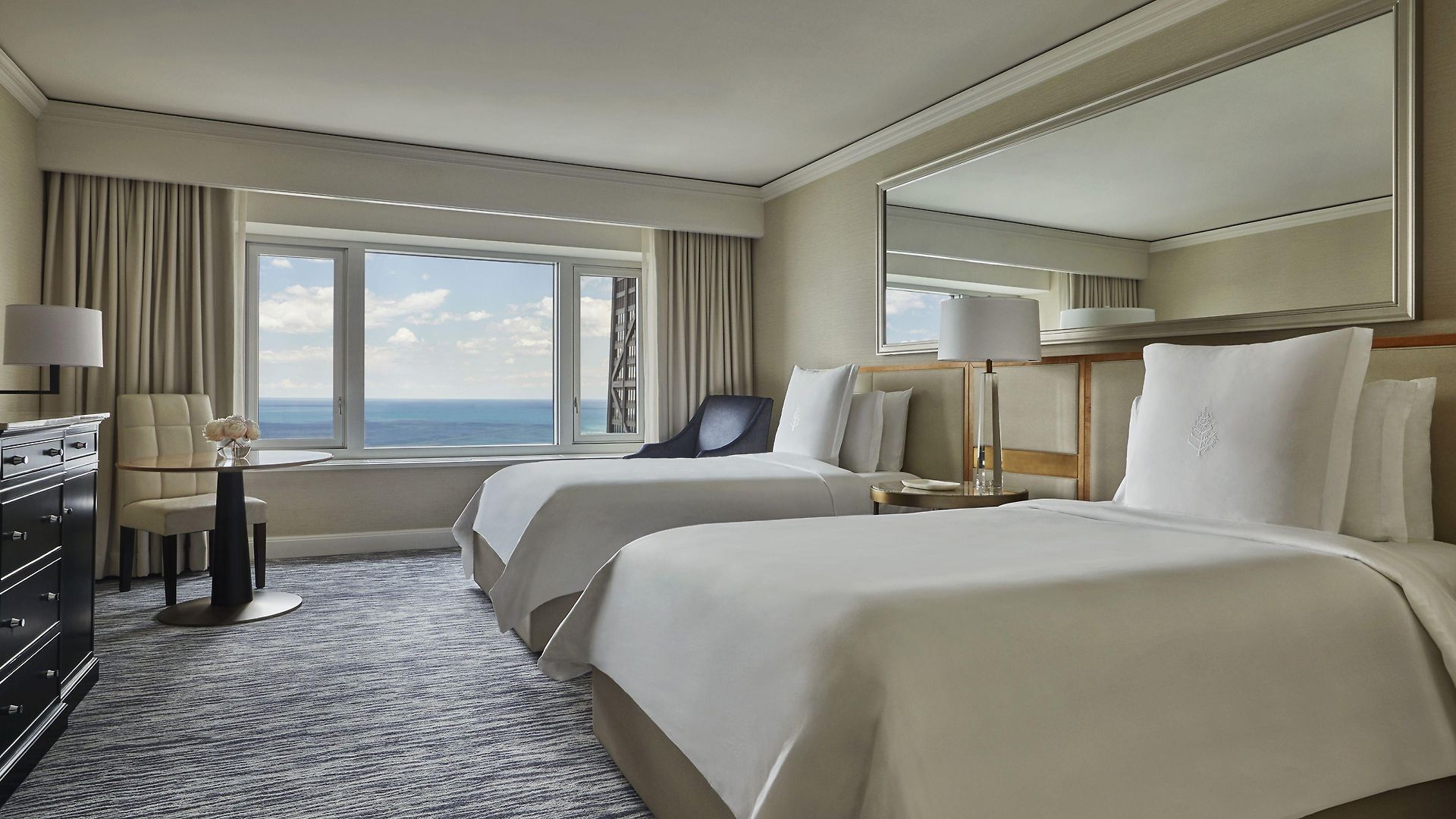 Four Seasons Hotel 5*