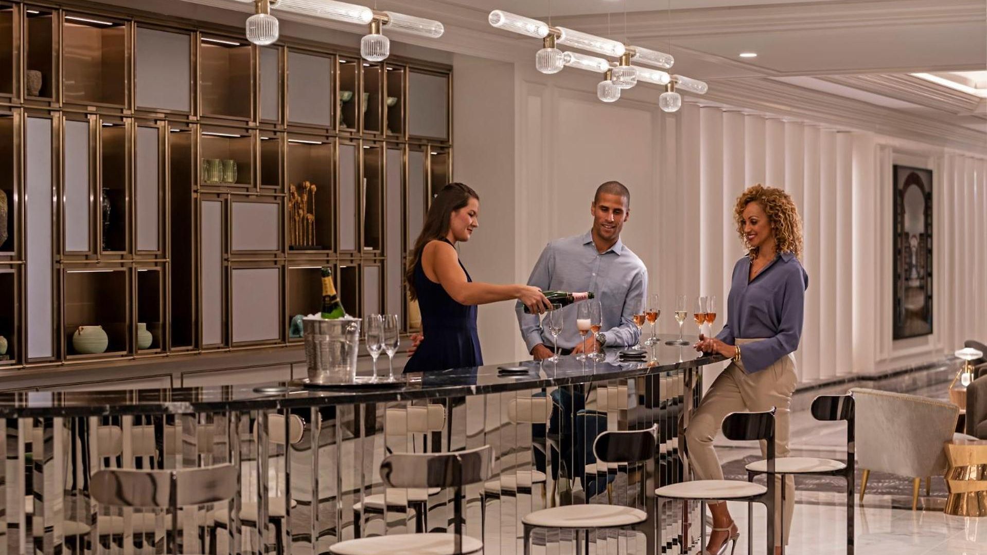 Four Seasons Hotel 5*