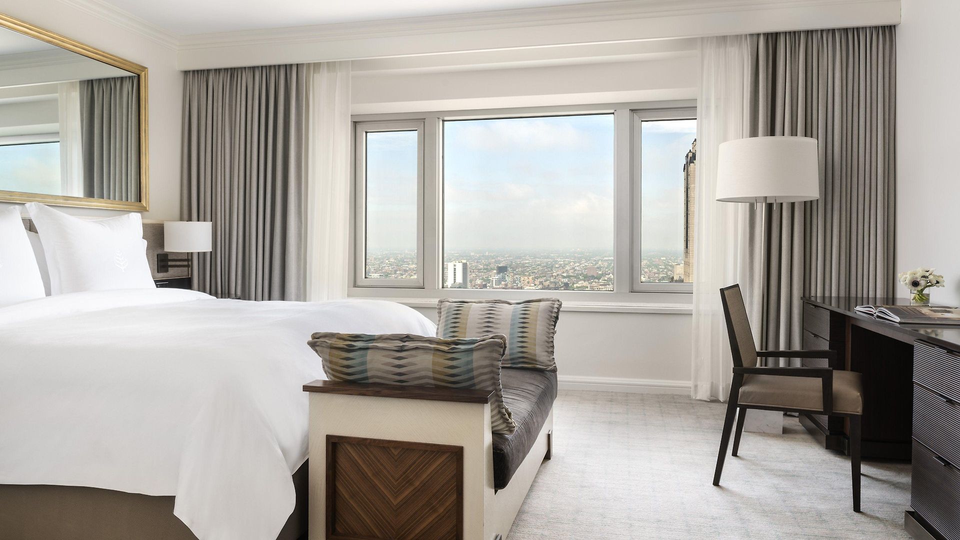 Four Seasons Hotel 5*