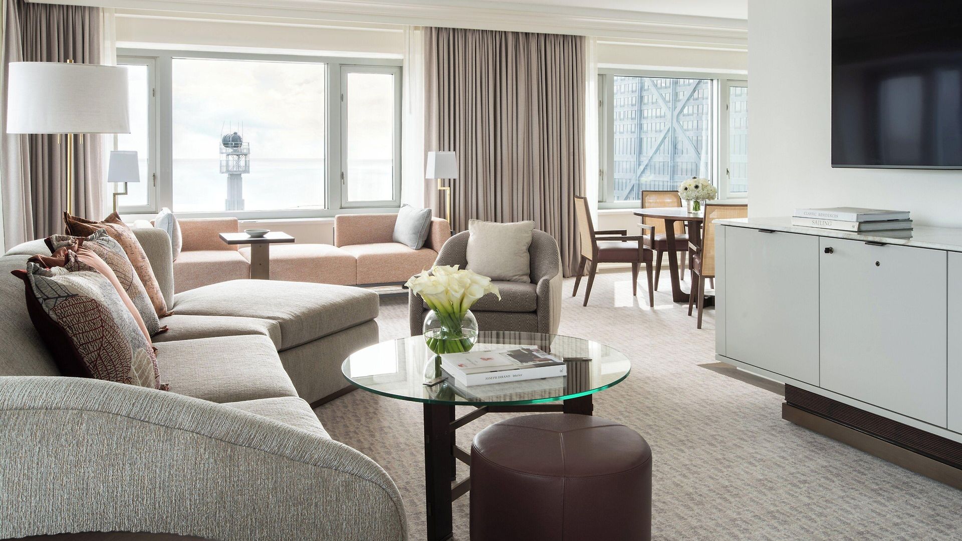 Four Seasons 5*