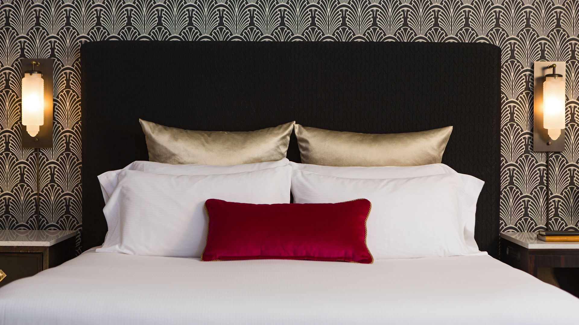 The Allegro Royal Sonesta Loop Hotel