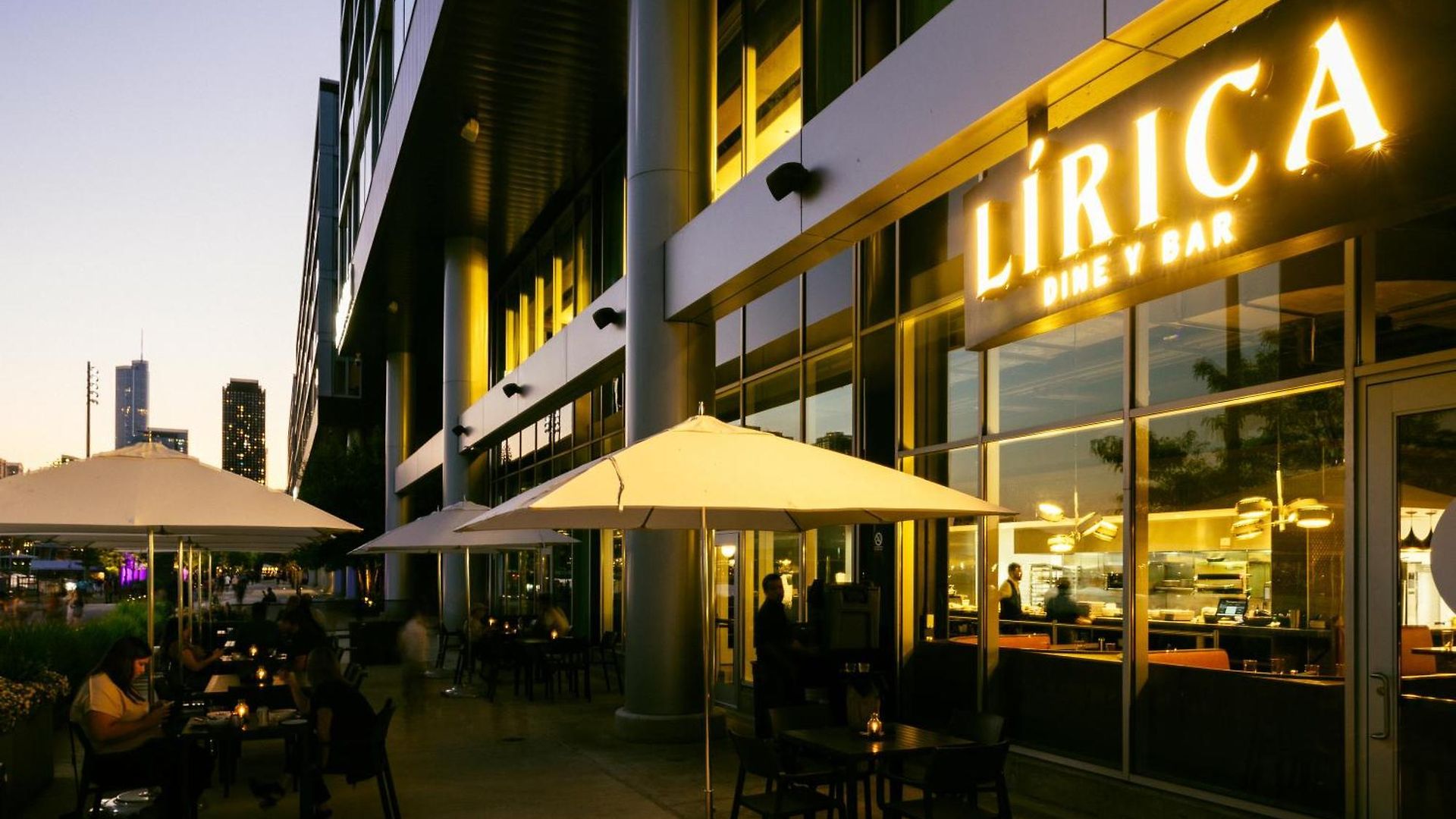 Sable At Navy Pier Chicago, Curio Collection By Hilton Hotel Chicago