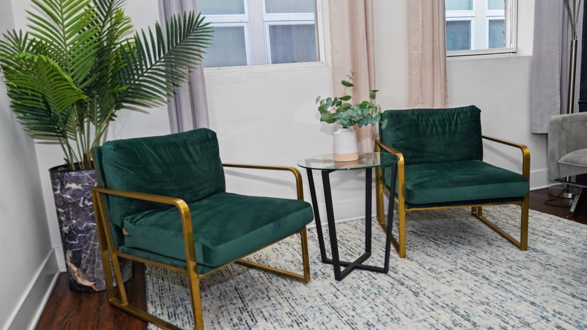 Mccormick Place: Modern 420-friendly Gem On Michigan Avenue Apartment