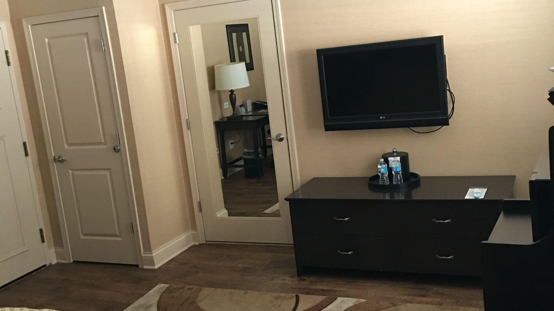 Western Hawthorne Terrace 3* Chicago