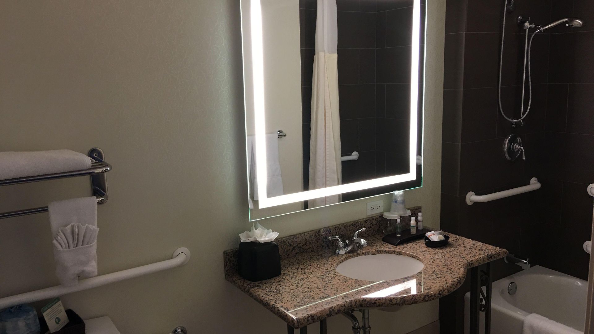 Western Hawthorne Terrace Hotel 3*