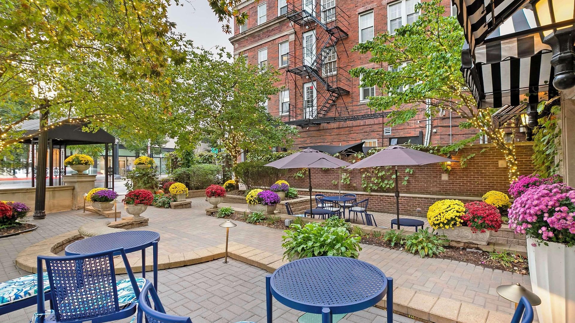 Western Hawthorne Terrace Hotel