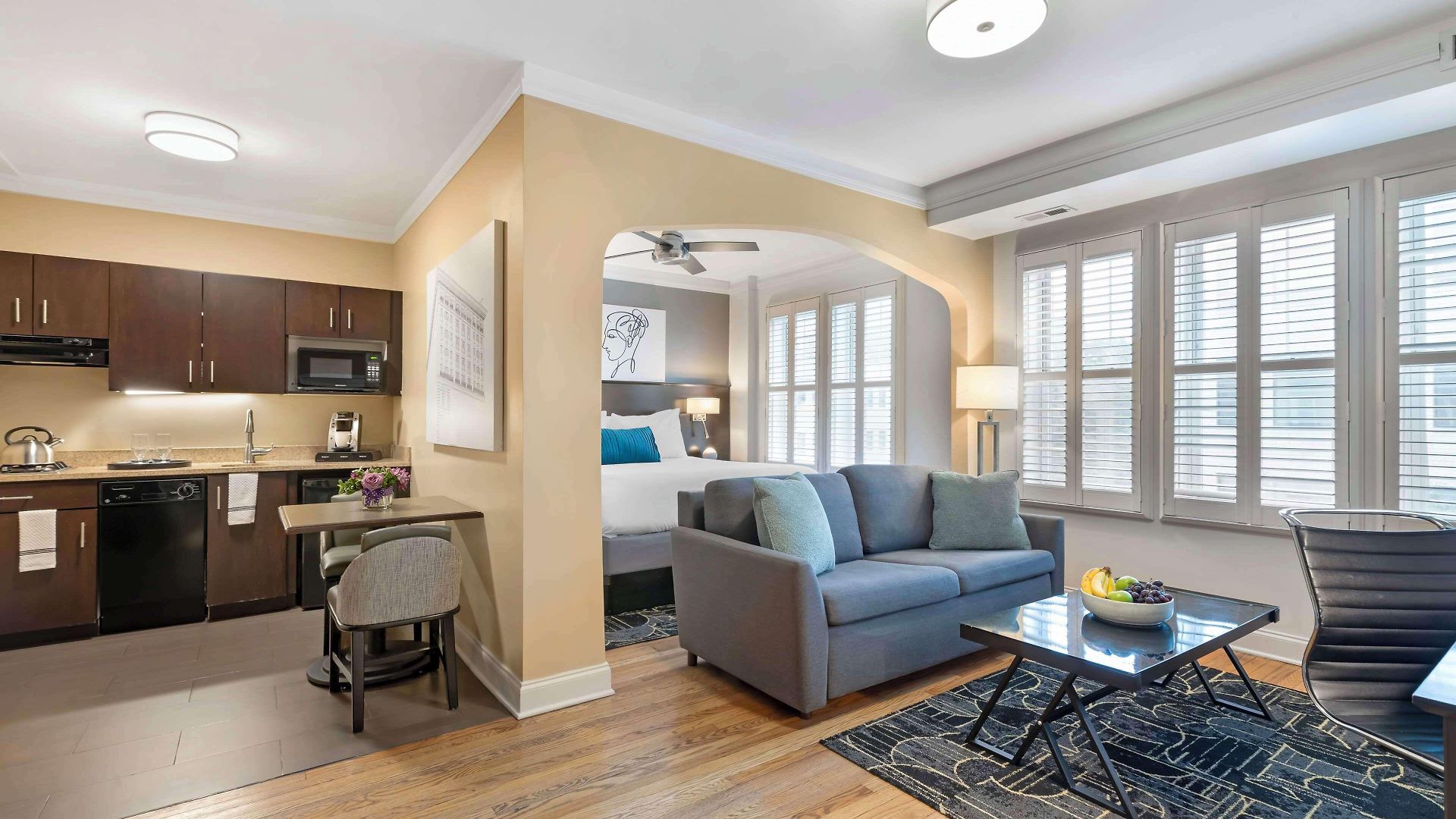 Western Hawthorne Terrace 3* Chicago