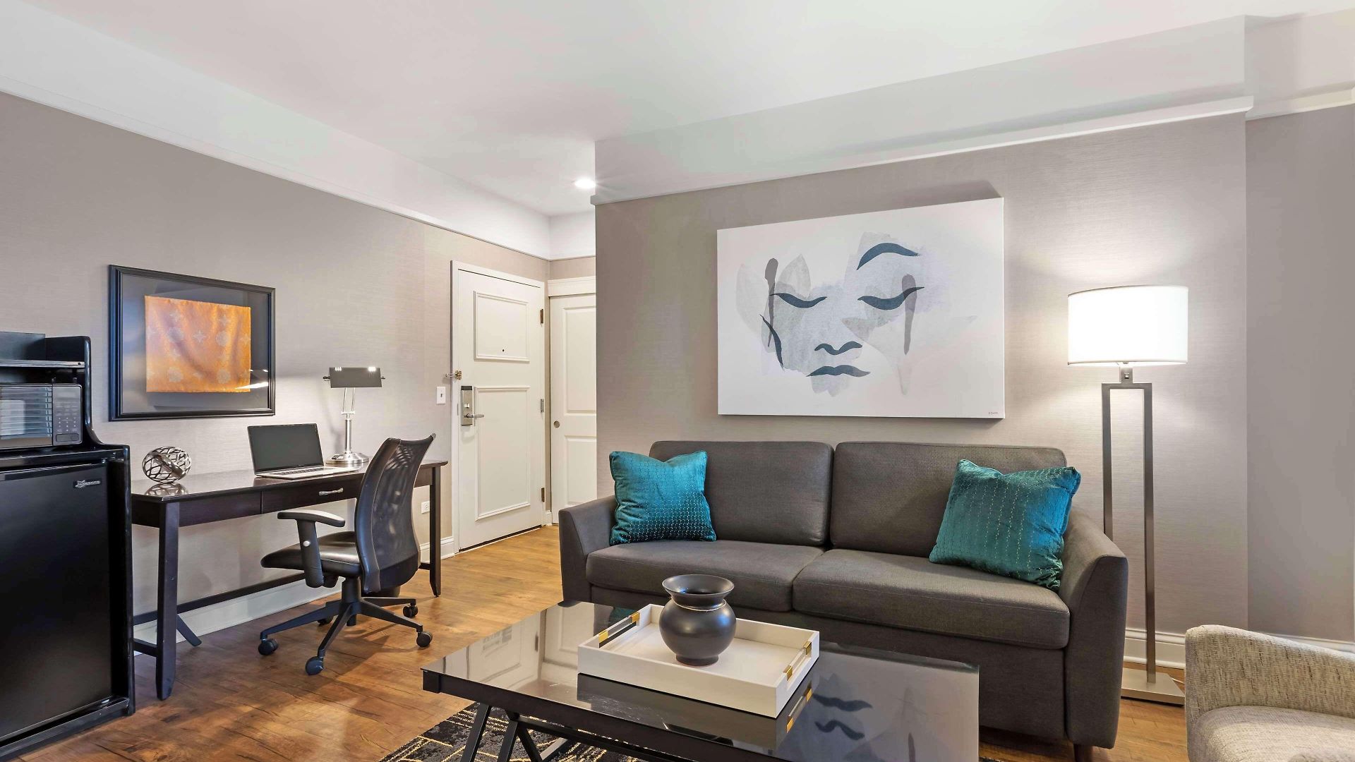 Western Hawthorne Terrace 3* Chicago