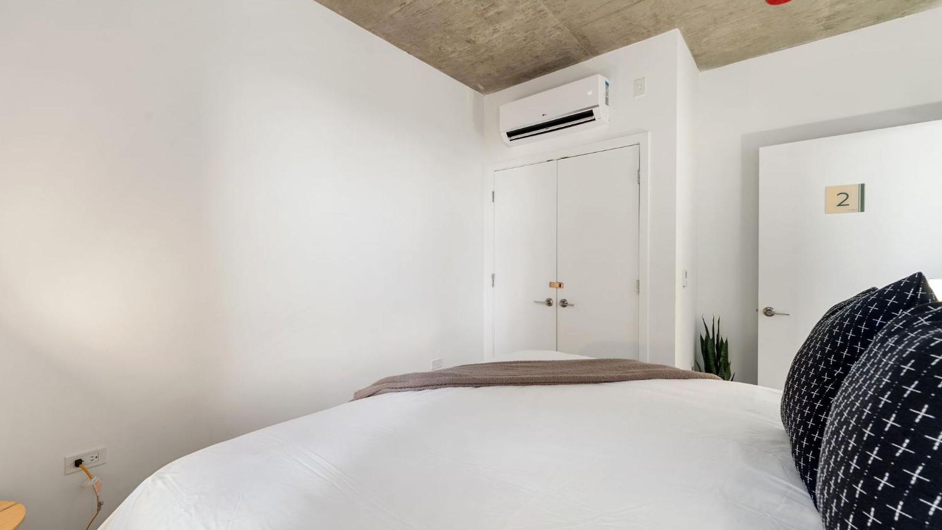 Hotel Elegant 3br Prime Location