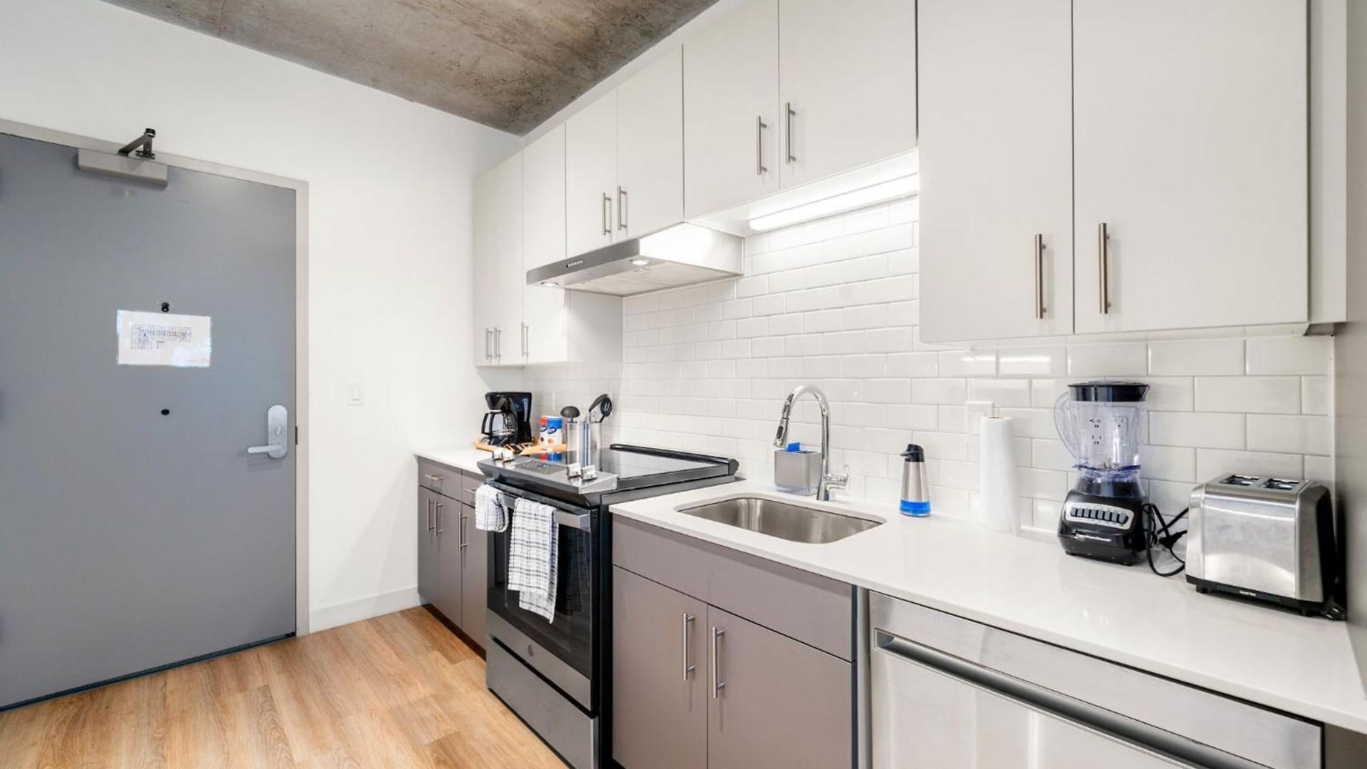 Elegant 3br Prime Location