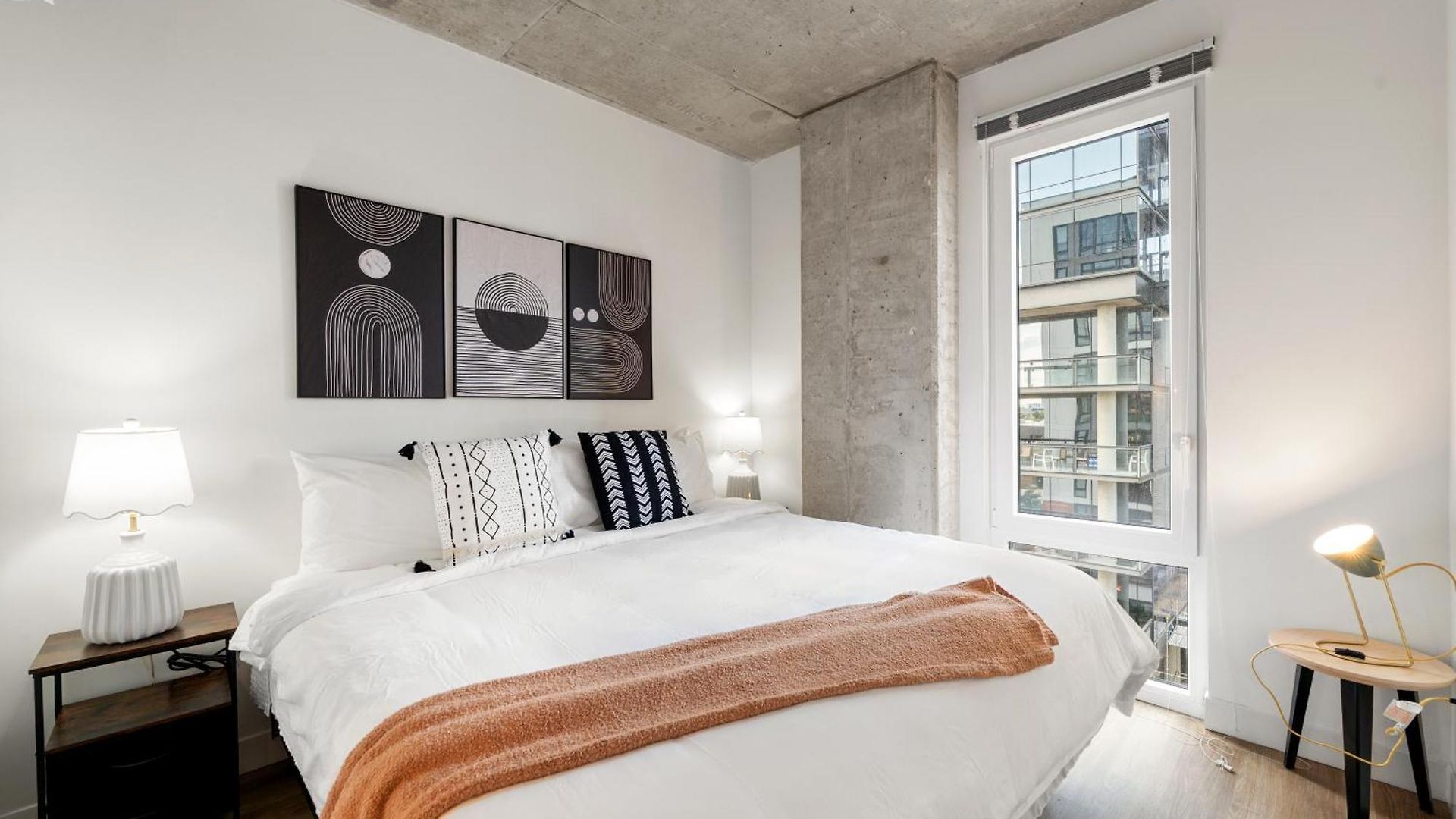 4br Corporate And Modern *