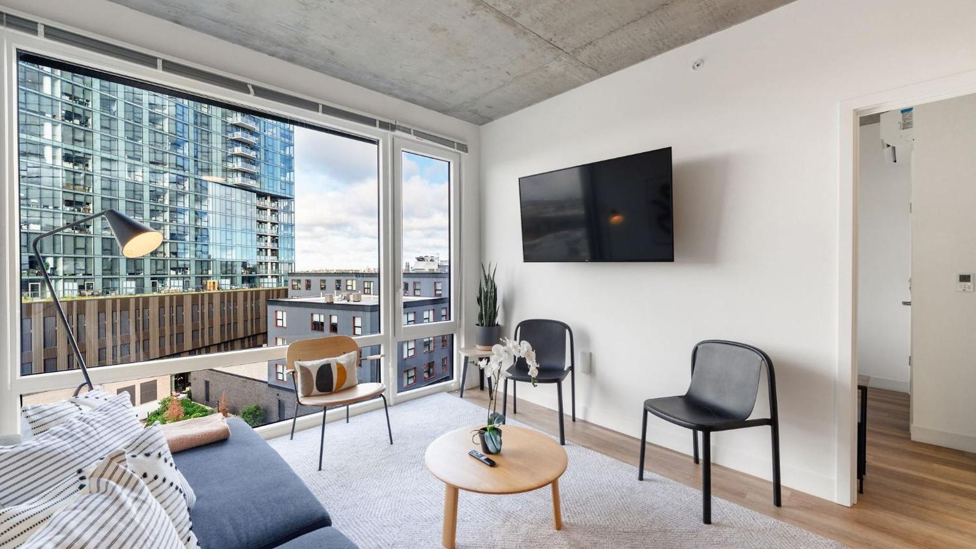 Elegant 3br Prime Location Hotel *