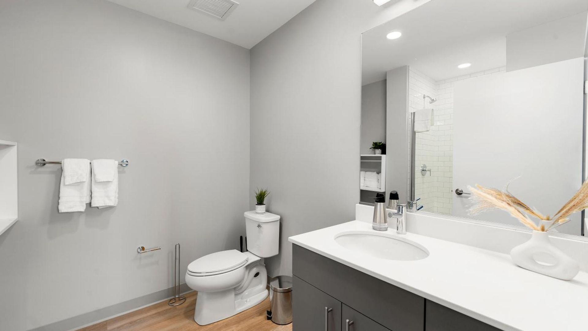 Group-ready 3br Sleek Design & Great Location