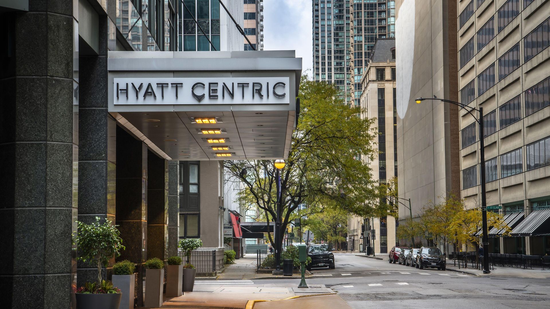 Hyatt Centric Magnificent Mile Hotel 4*