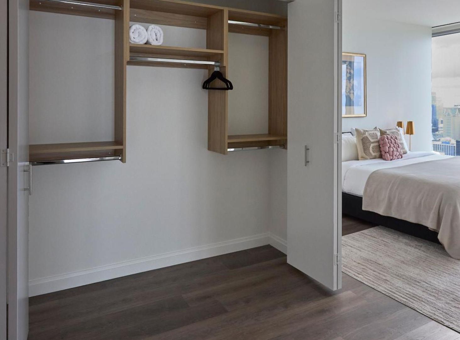 Lux Apts With Views And Amenities * Chicago