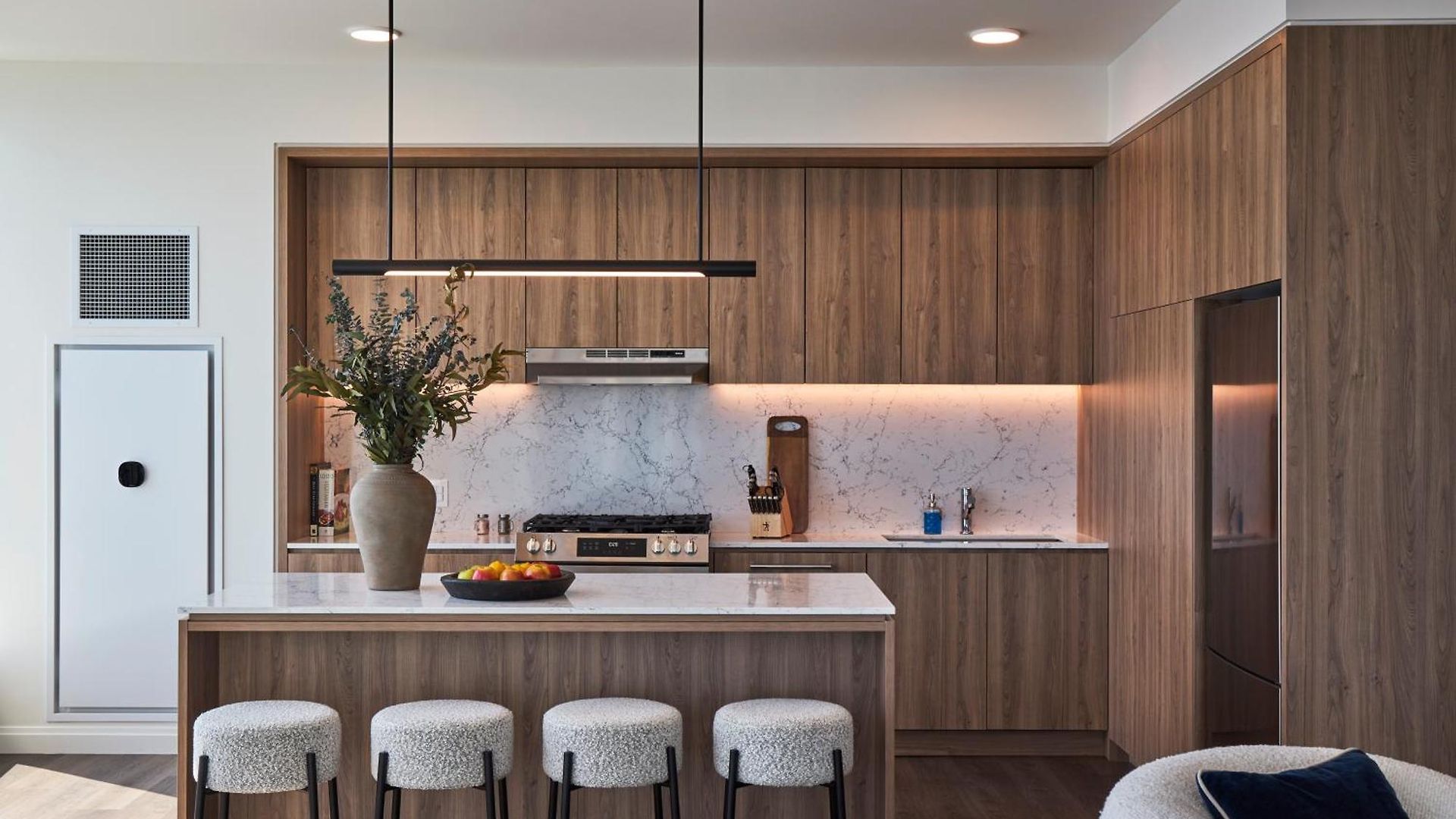 Lux Apts With Views And Amenities Chicago