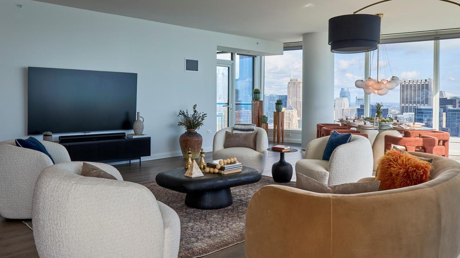 Apartment Lux Apts With Views And Amenities Chicago