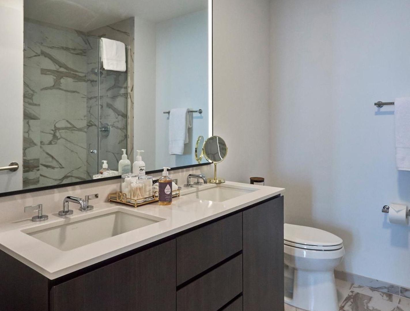 Apartment Lux Apts With Views And Amenities *