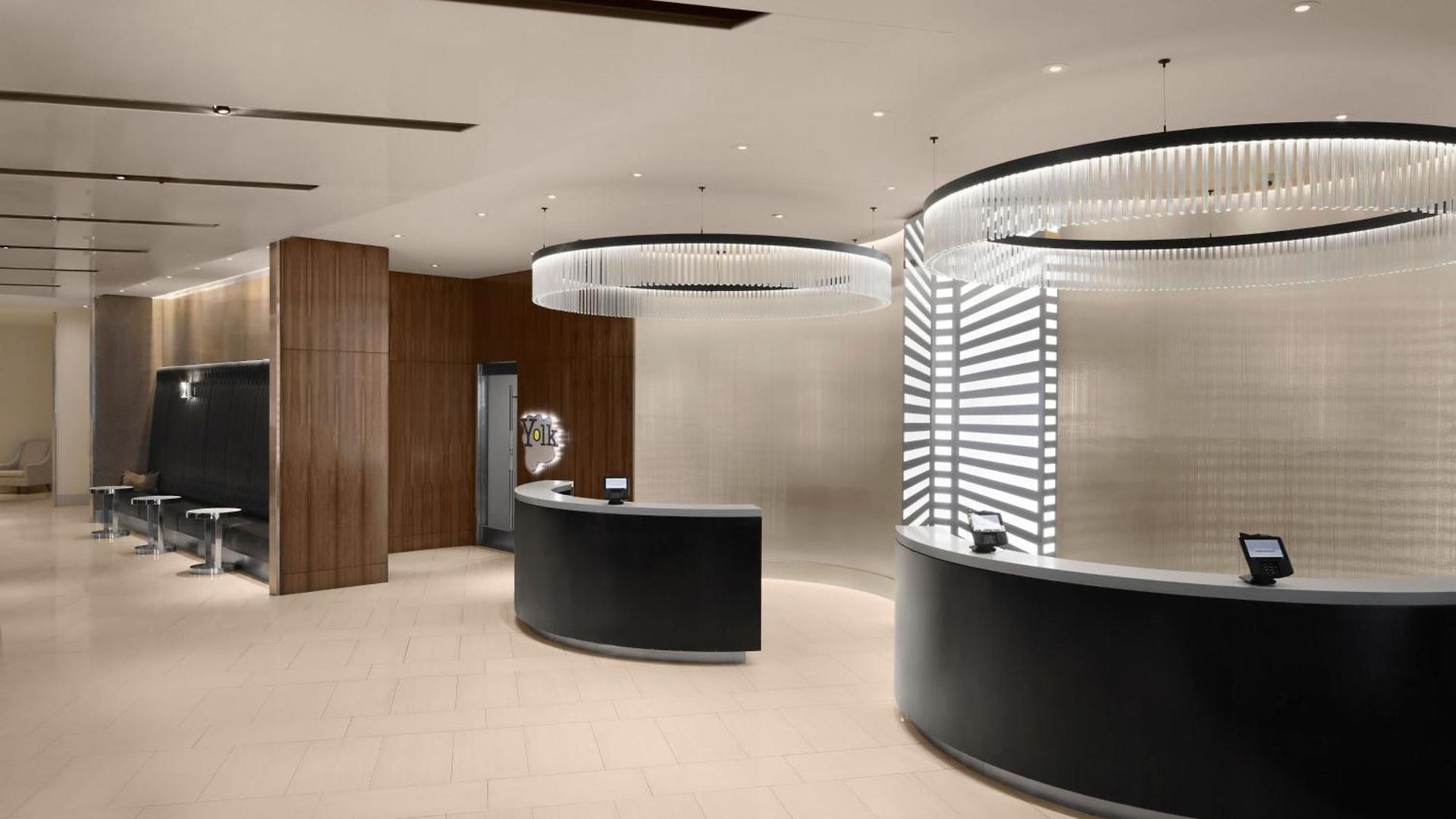 Downtown, Autograph Collection Hotel 4*