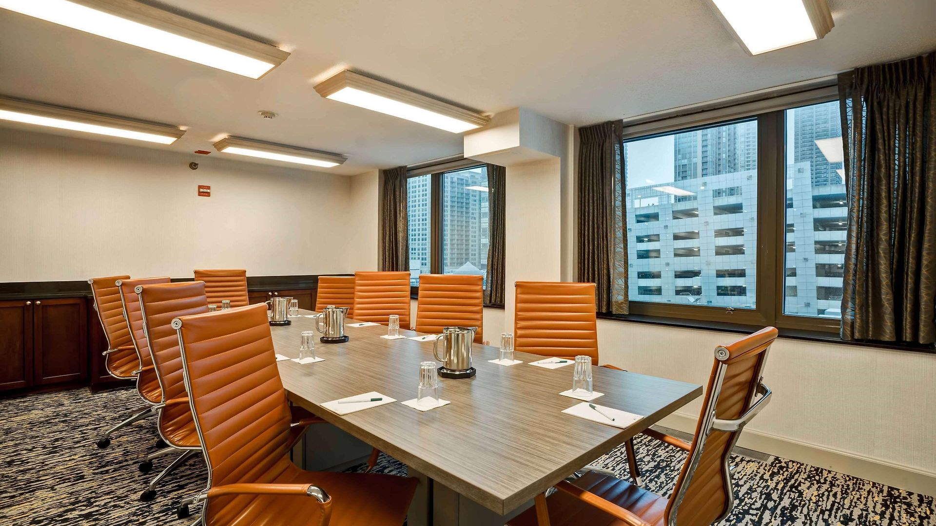 Hotel Homewood By Hilton Chicago-downtown 3*