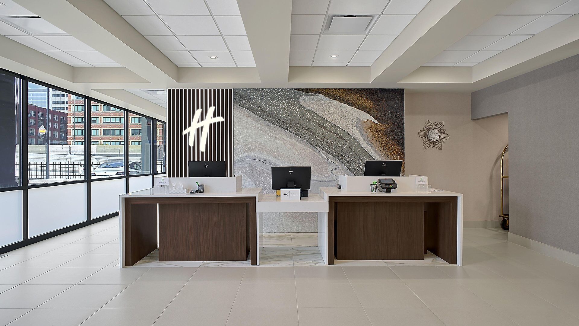 Hotel & Chicago-downtown By Ihg
