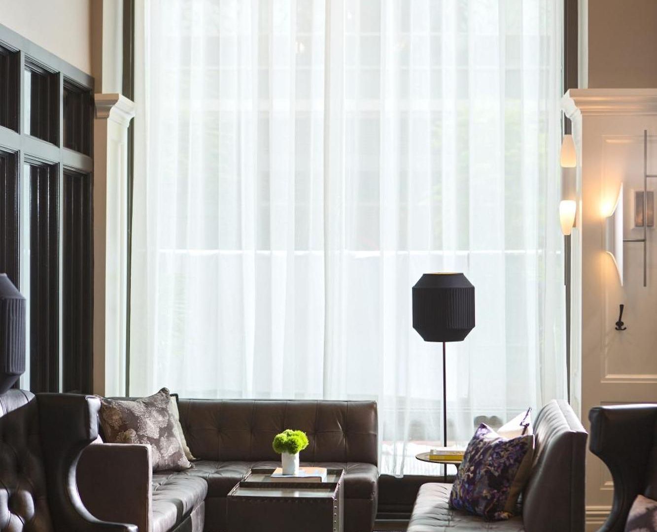 Staypineapple, An Iconic Hotel, The Loop Chicago
