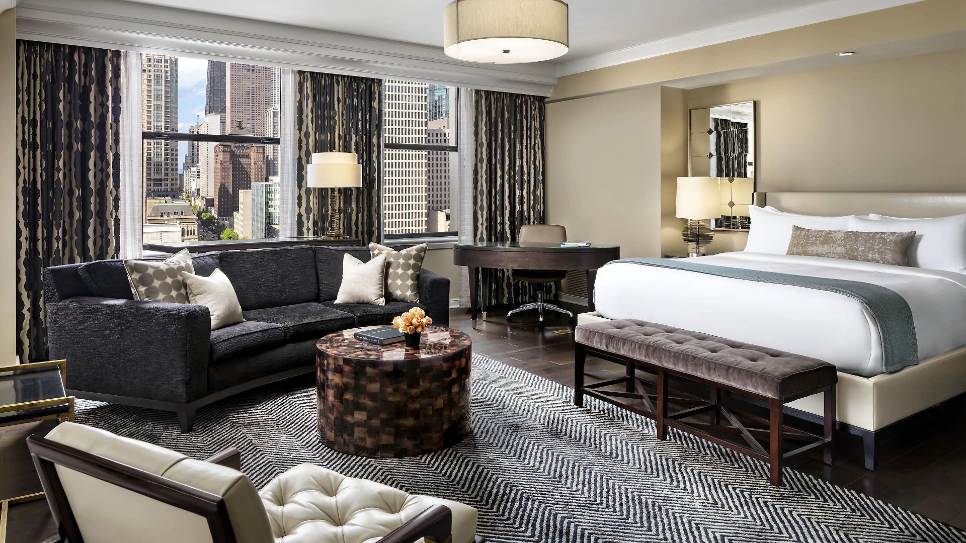 The Gwen, A Luxury Collection Hotel, Michigan Avenue Hotel