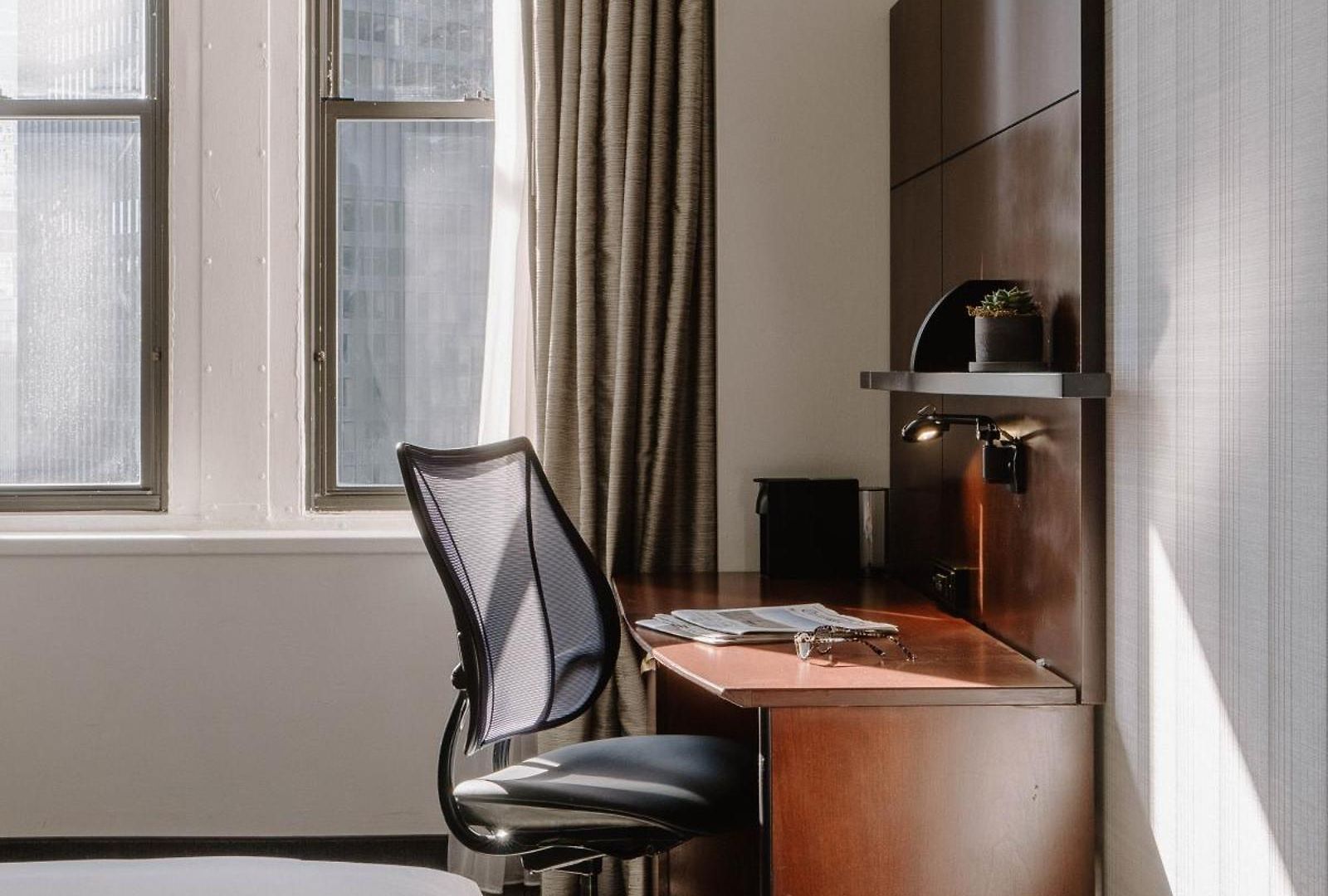 Club Quarters Wacker At Michigan, Hotel