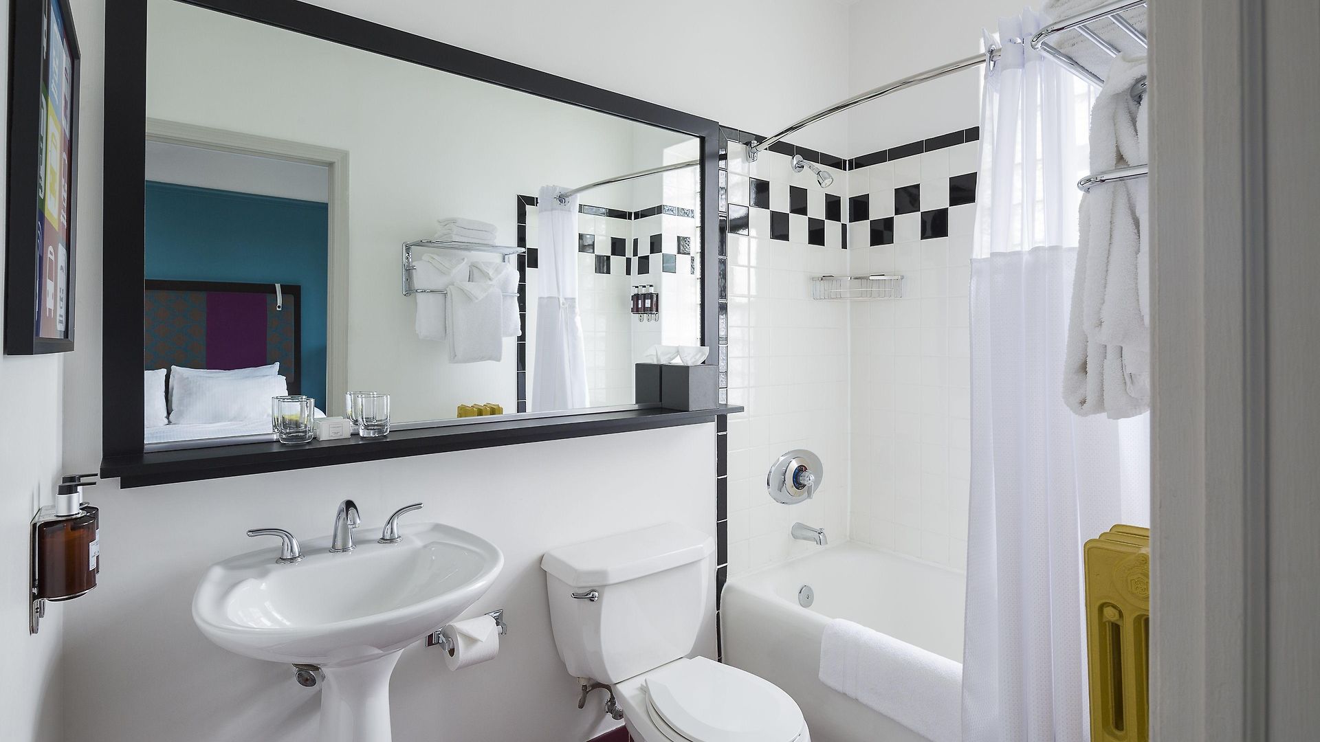 Hotel City Suites Hotel 3*