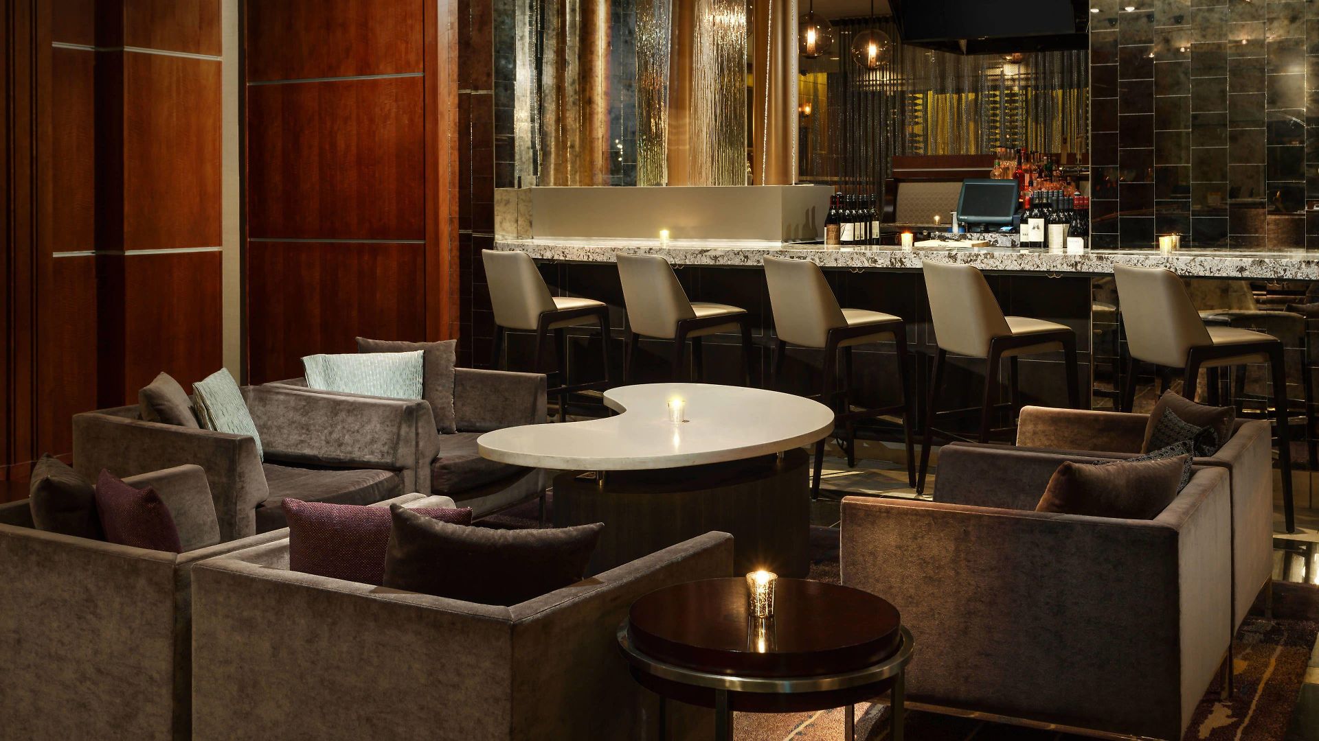Courtyard By Marriott Downtown/magnificent Mile Hotel 3*