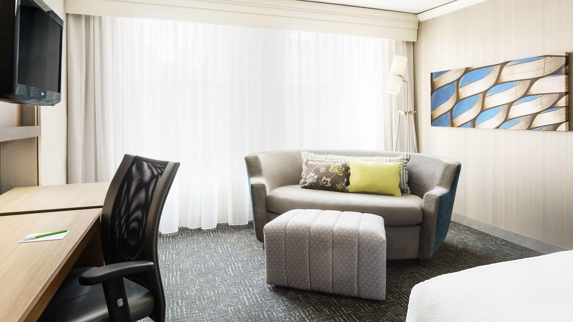 Courtyard By Marriott Downtown/magnificent Mile Chicago