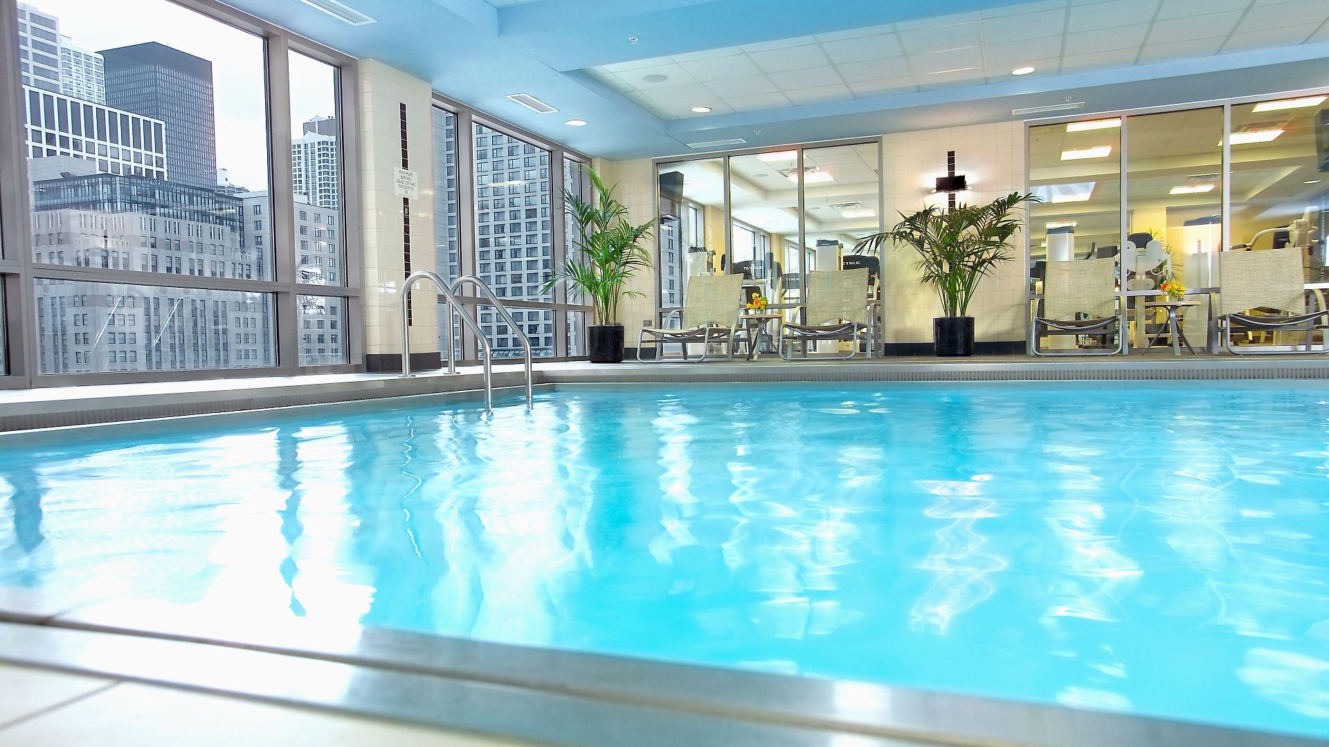 Courtyard By Marriott Downtown/magnificent Mile Hotel