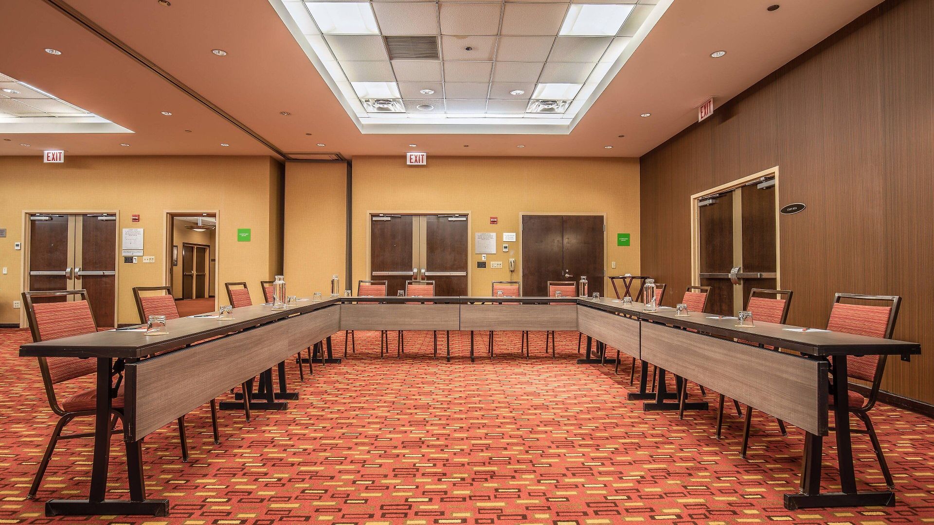 Courtyard By Marriott Downtown/magnificent Mile