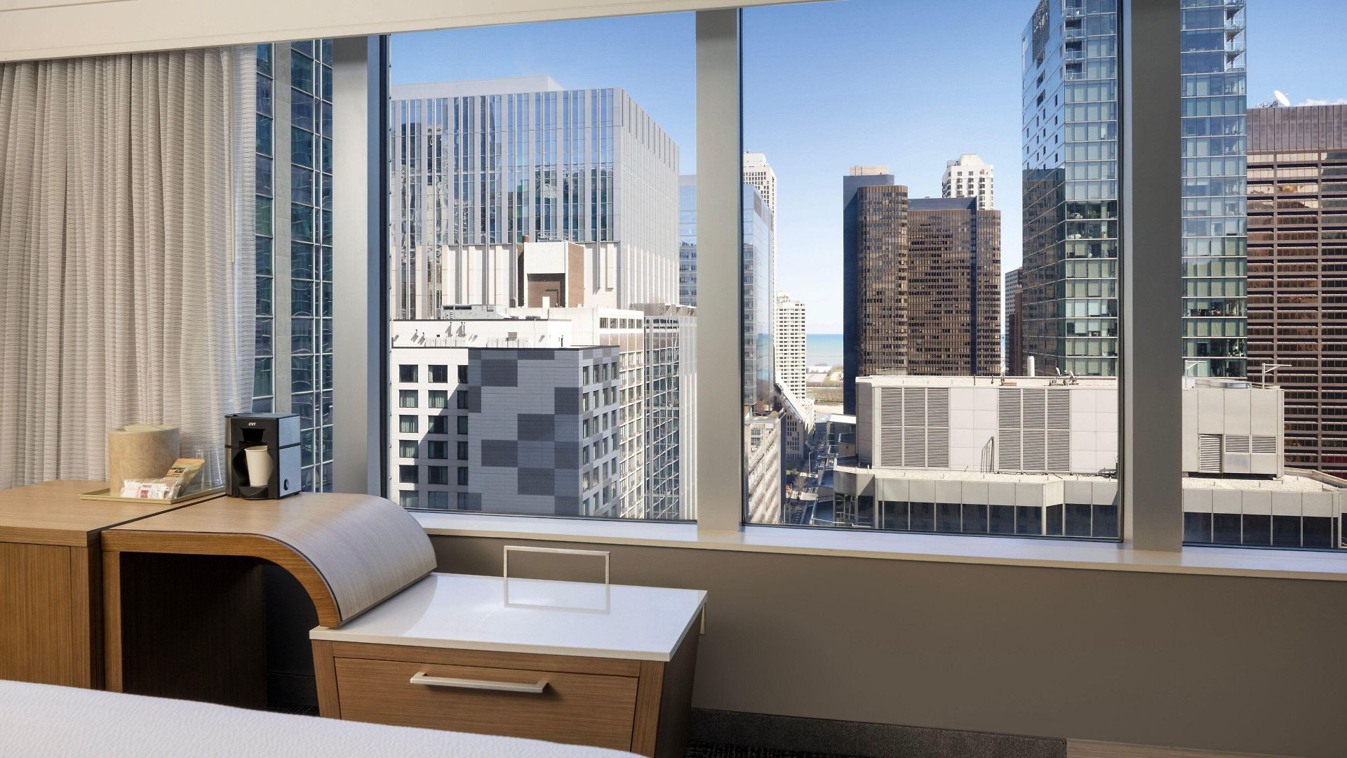 Courtyard By Marriott Downtown/magnificent Mile Hotel 3*