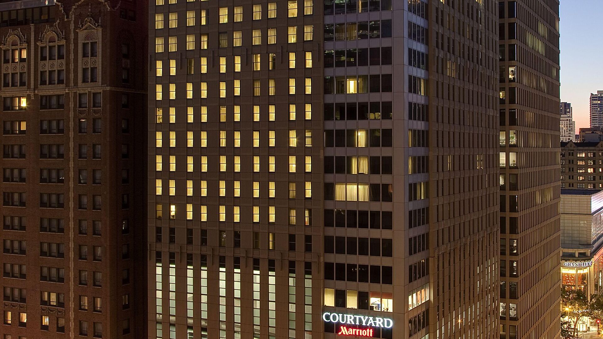 Courtyard By Marriott Downtown/magnificent Mile 3*