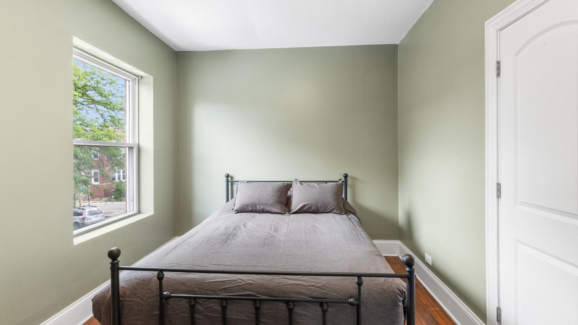3835 W North #2