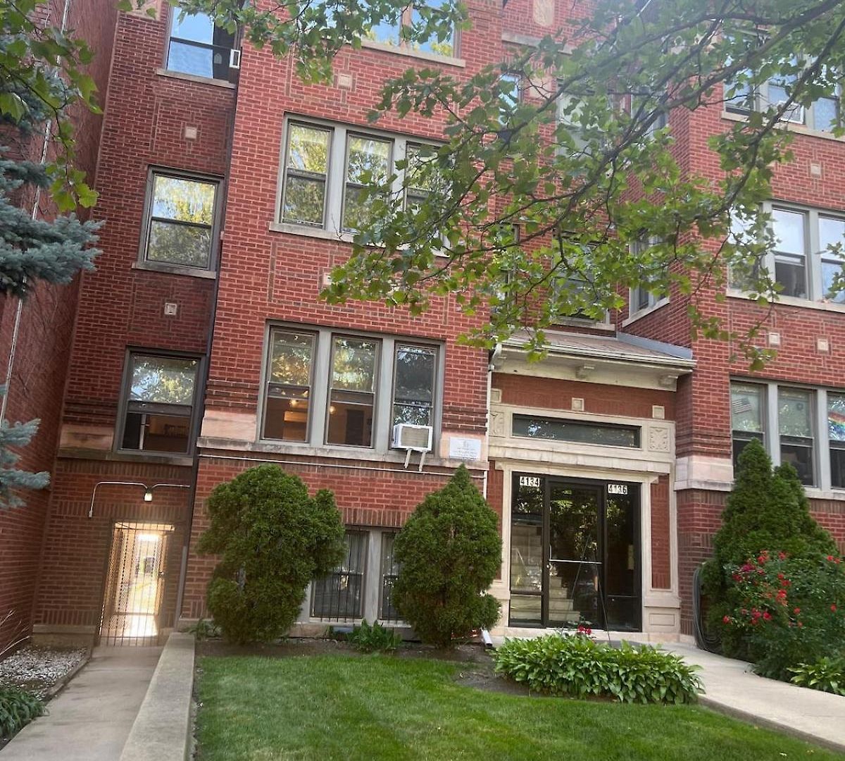 & Cozy 1-bedroom In Irving Park *