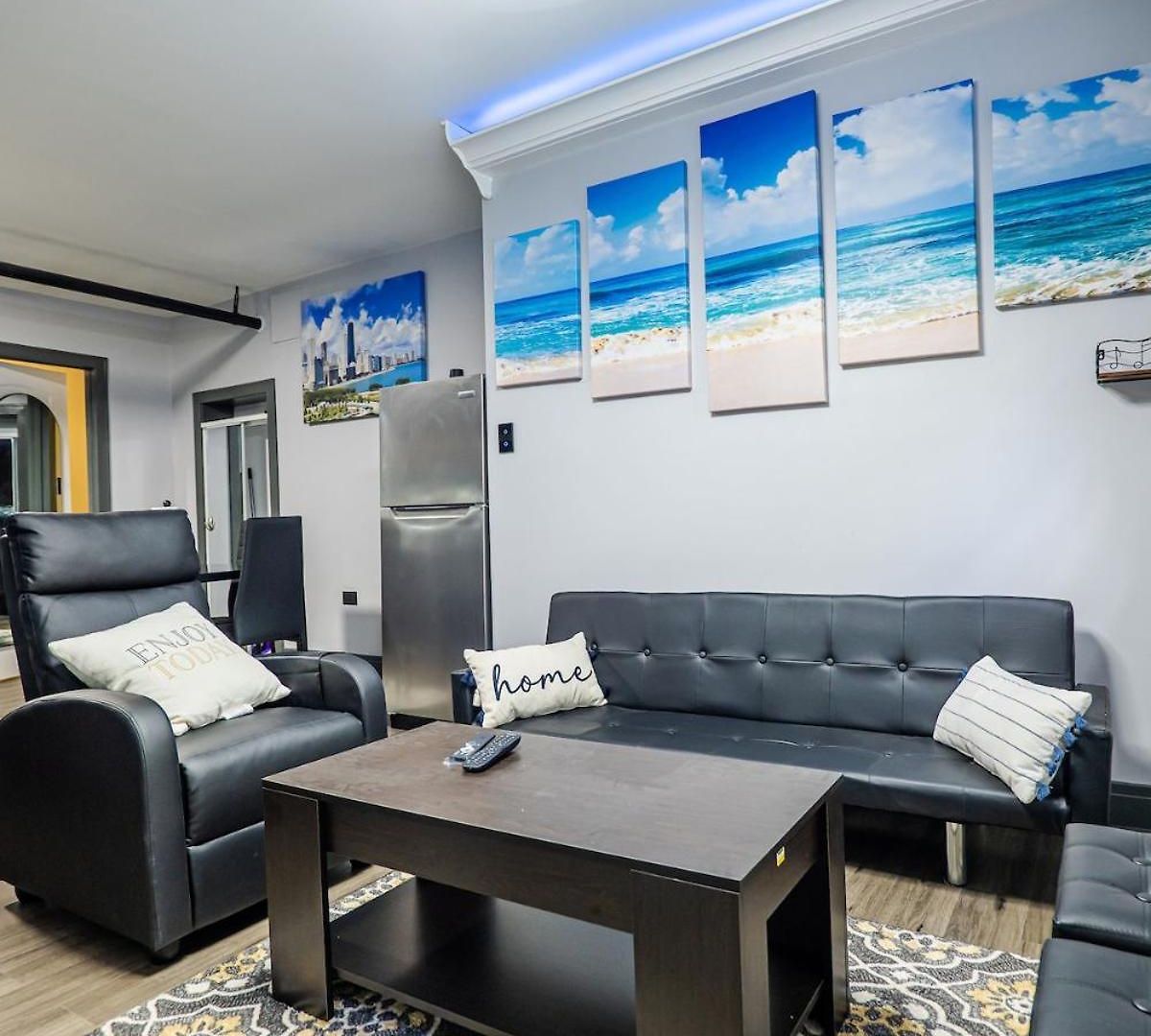 & Cozy 1-bedroom In Irving Park