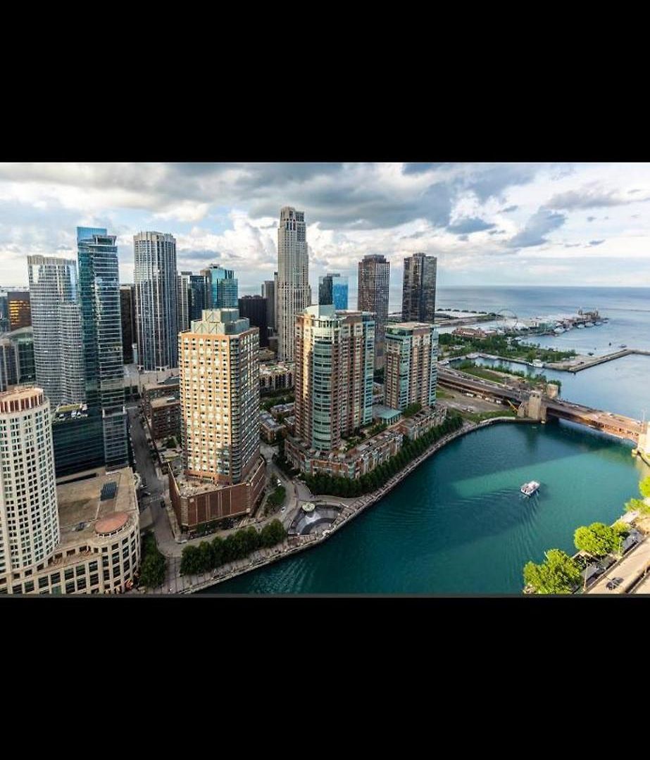 Skyrise In Downtown Chicago