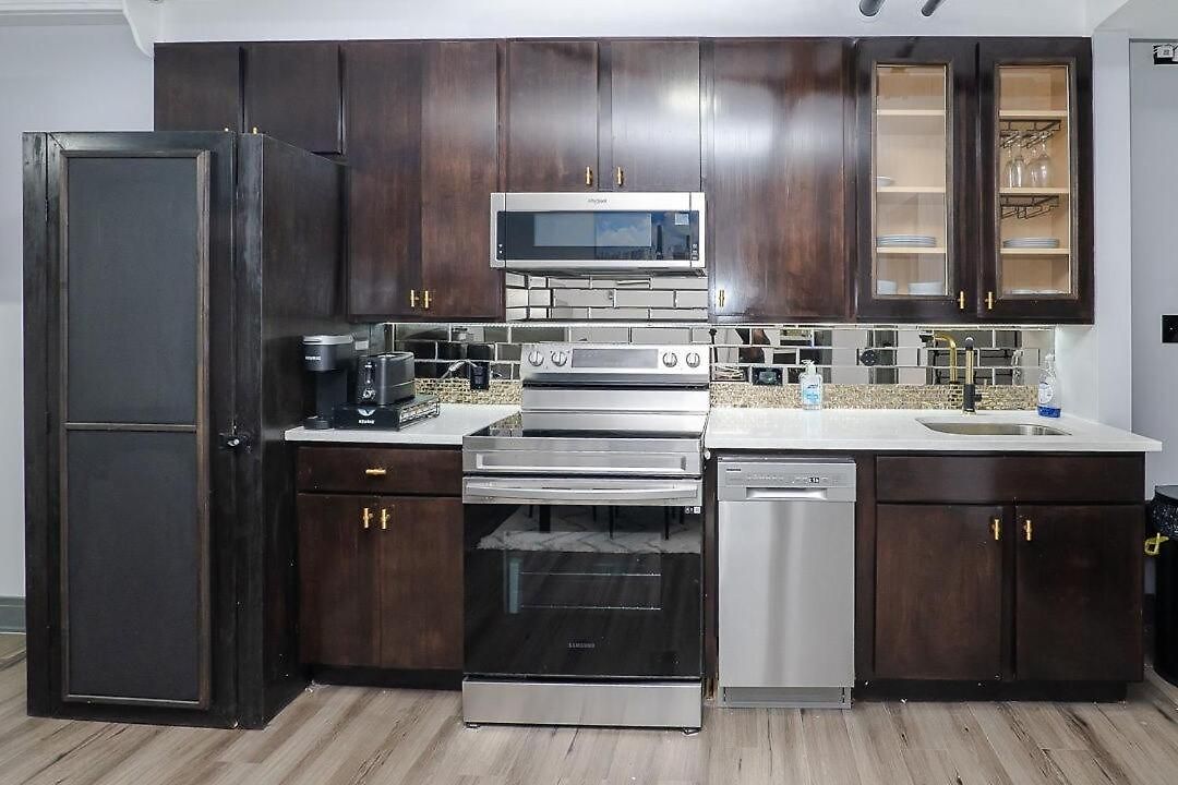 Apartment & Cozy 1-bedroom In Irving Park