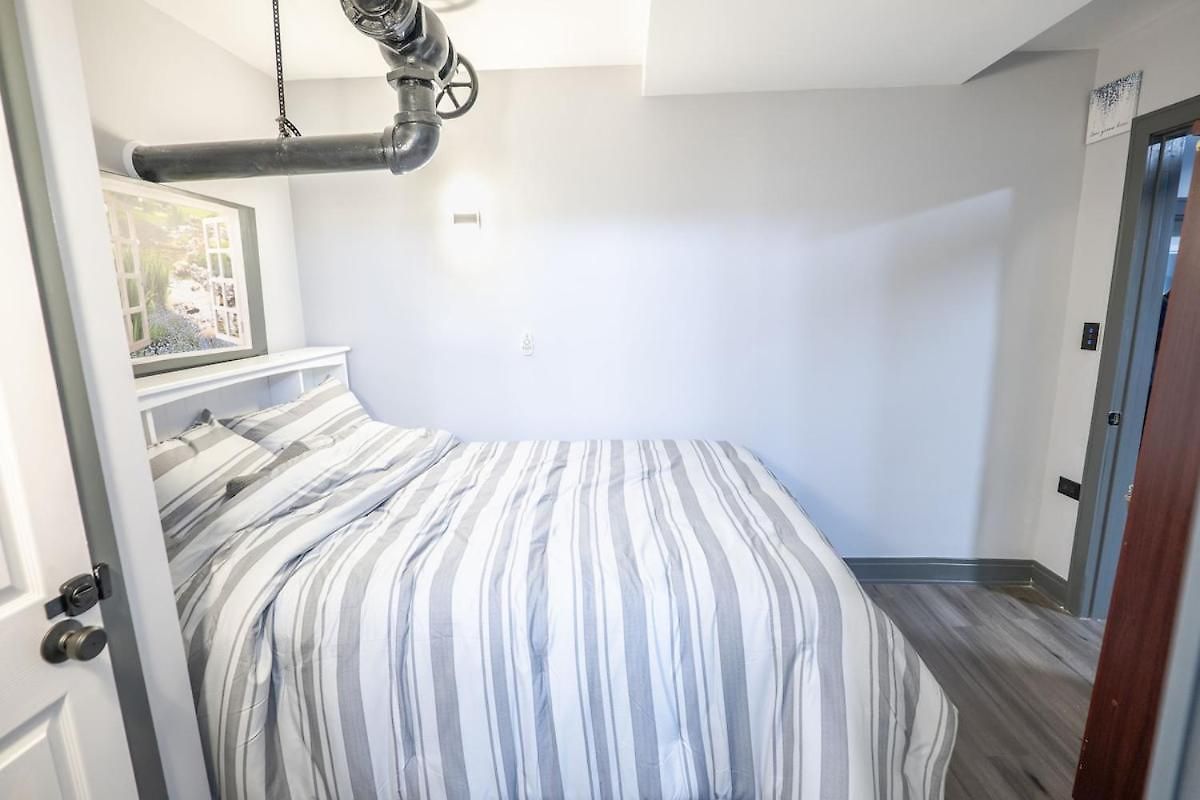 & Cozy 1-bedroom In Irving Park Apartment Chicago