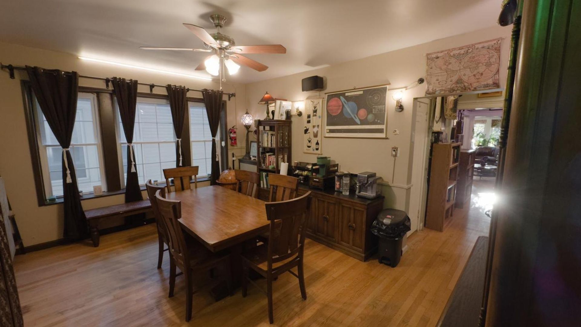 Tranquil Library 2brm 1bath Private Eclectic At Solar * Chicago