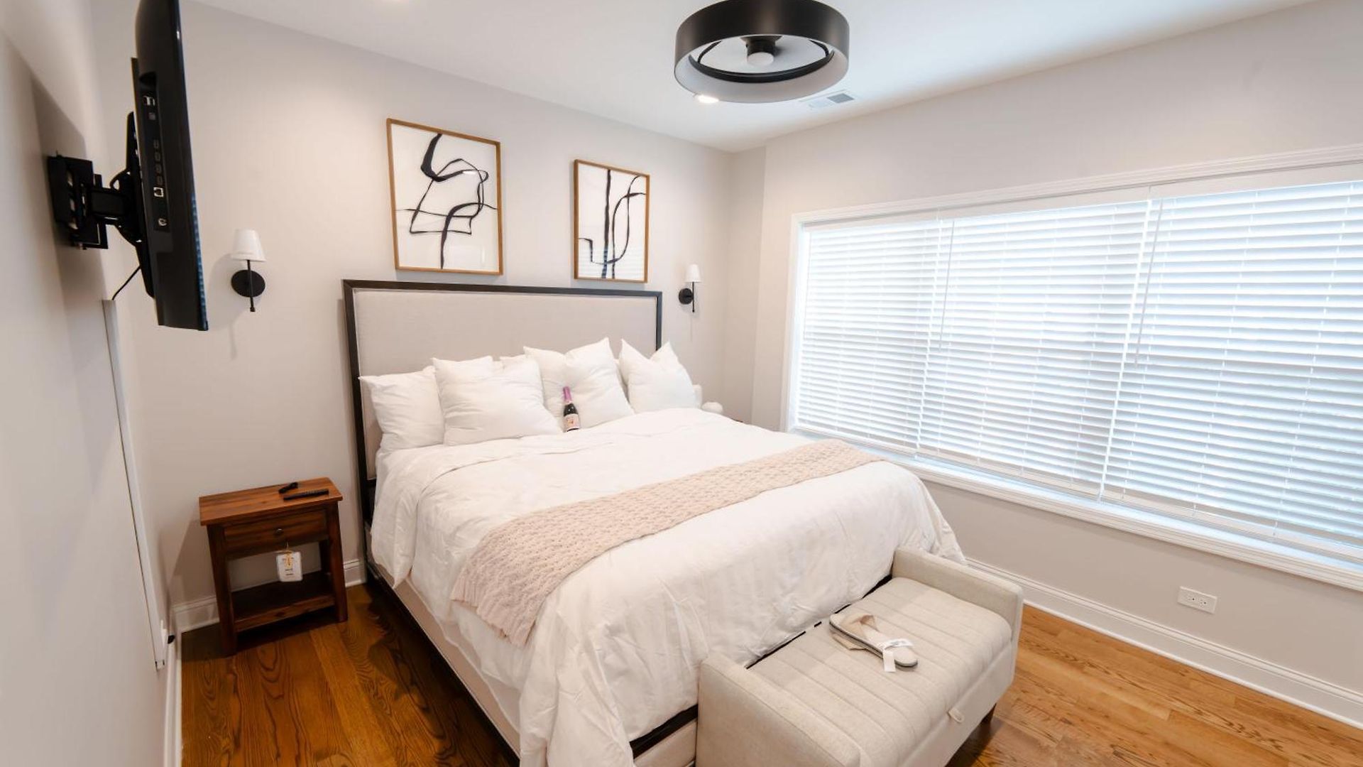 Luxury Stylish 3br Minutes From Downtown Apartment Chicago